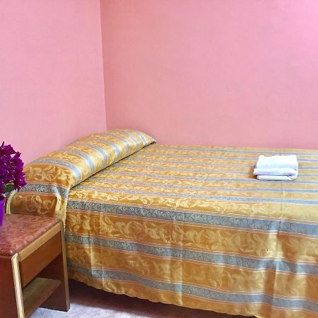 Roma Guest House Экстерьер фото